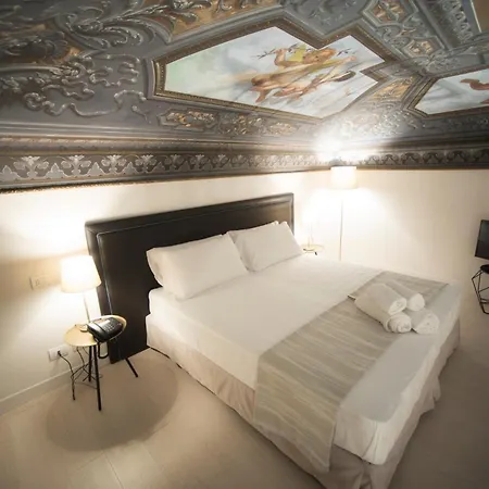 Palazzo Vannoni Hotel