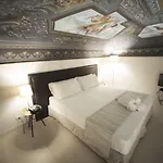 Palazzo Vannoni 3* לבנטו