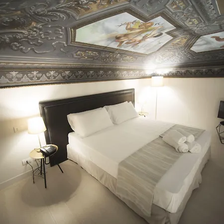 Palazzo Vannoni 3* レヴァント