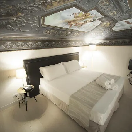 Palazzo Vannoni Hotel